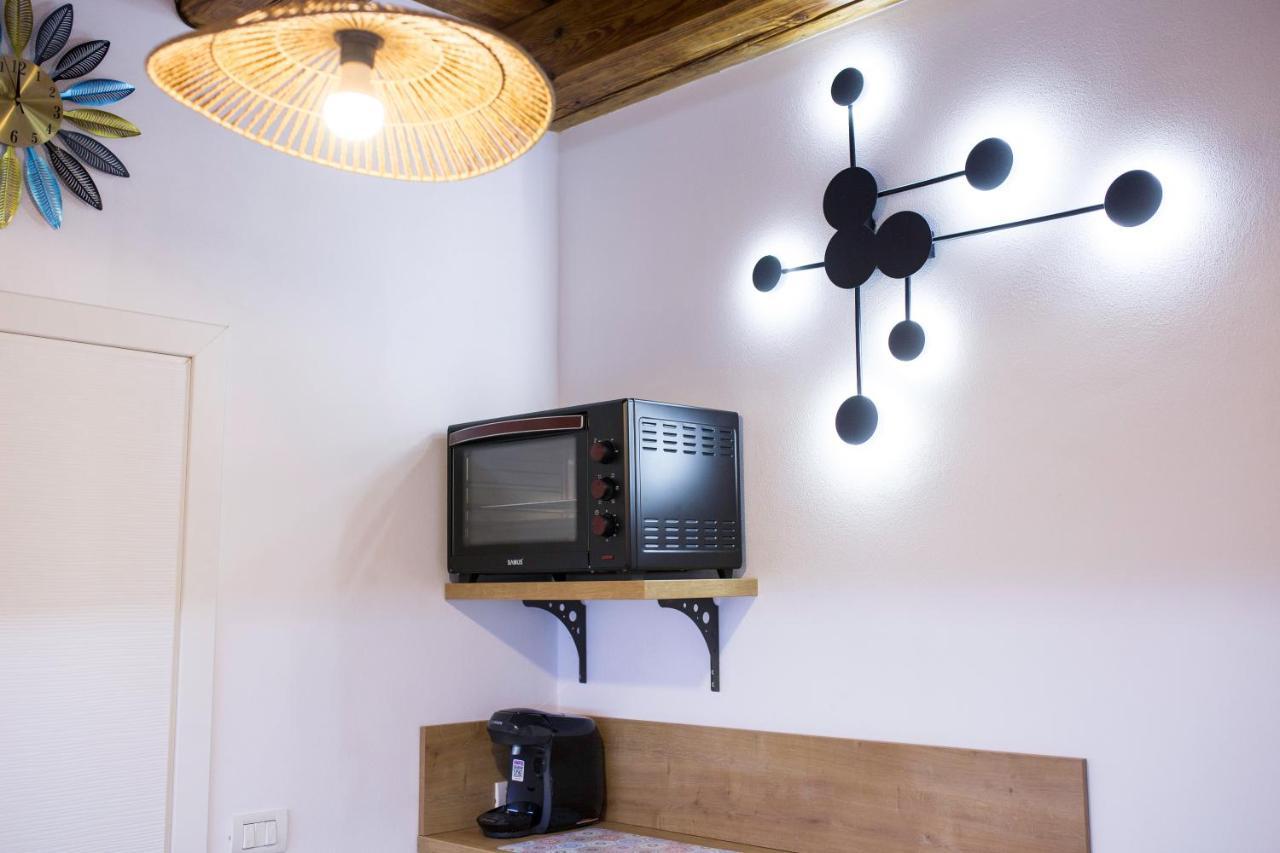 Seek And Hide - Csilla'S Tiny Hideaway Brasov Exterior photo